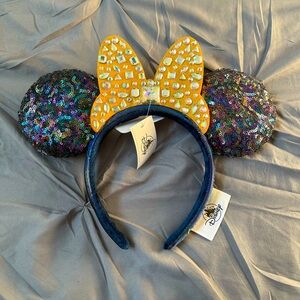 NEW blue Mickey Mouse ears